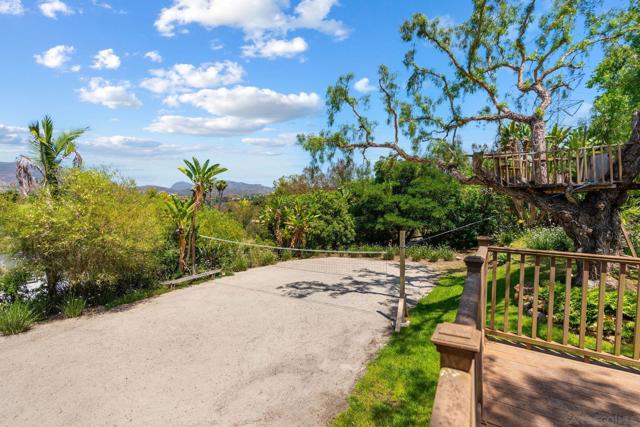 17216 & 17218 La Brisa, Rancho Santa Fe CA: https://media.crmls.org/mediaz/384e2b79-df5d-4d6f-bad7-1a184440aa77.jpg
