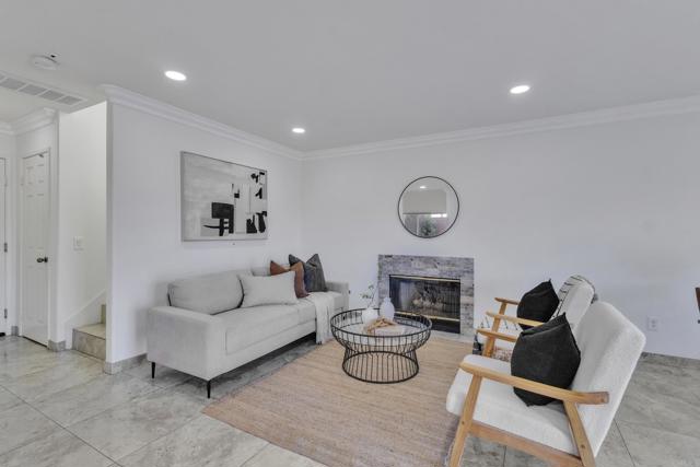 Detail Gallery Image 4 of 45 For 13740 Gateway View Dr, El Cajon,  CA 92021 - 4 Beds | 2/1 Baths