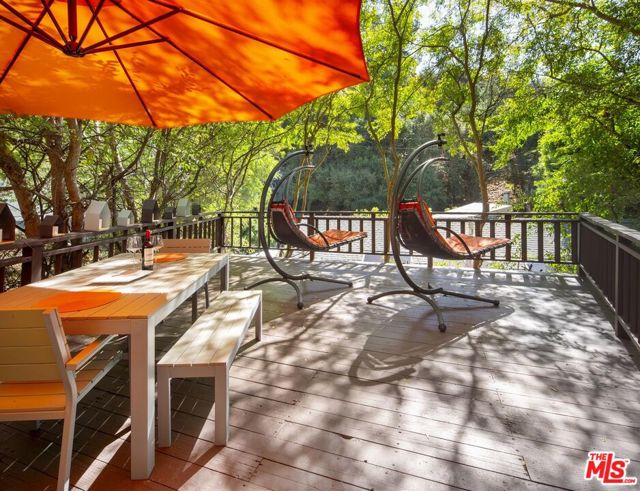 Drew Fenton | 10335 Oletha Lane Los Angeles CA | MLS: 7455546