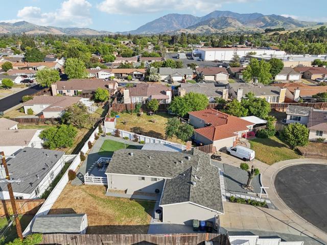 4273 Glazier Court, Concord CA: https://media.crmls.org/mediaz/384f2df3-119d-4afe-9ebf-d1f126735821.jpg