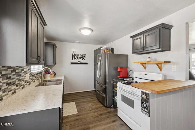 Detail Gallery Image 13 of 17 For 225 Glacier Ave, Oxnard,  CA 93033 - 3 Beds | 2 Baths