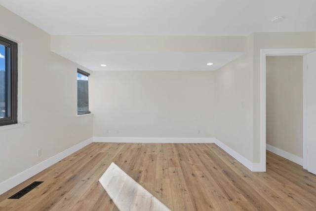 8202 Honeybee Court, Gilroy CA: https://media.crmls.org/mediaz/38510729-c6e0-483f-84da-8abb8c73f99b.jpg