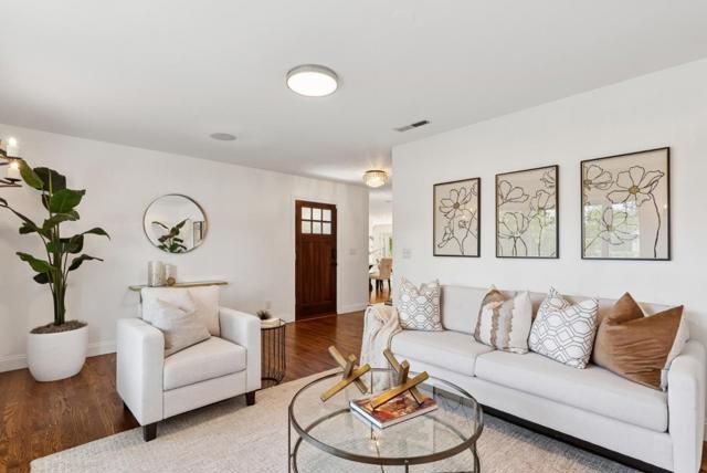 218 Jo Drive, Los Gatos CA: https://media.crmls.org/mediaz/3853579b-1a40-4c4c-8d0c-dffa54c7e49d.jpg