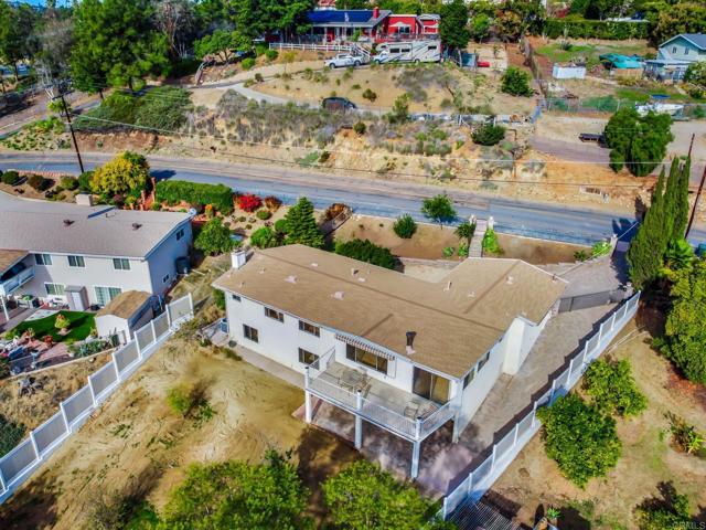 3925 Rogers Rd, Spring Valley CA: https://media.crmls.org/mediaz/38538a1f-2a89-49dd-97fe-34a42bc3b8fd.jpg