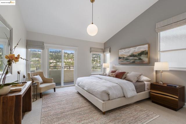 205 Sheridan RD, Oakland CA: https://media.crmls.org/mediaz/3853eb74-a3ba-48d7-9d2d-32658cdb1922.jpg