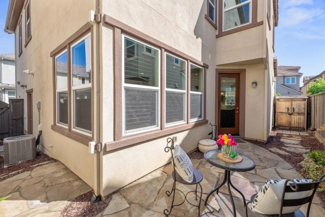 6082 Charlotte Drive, San Jose CA: https://media.crmls.org/mediaz/38541ca8-fa78-4d3e-86c3-cc51590f37bb.jpg