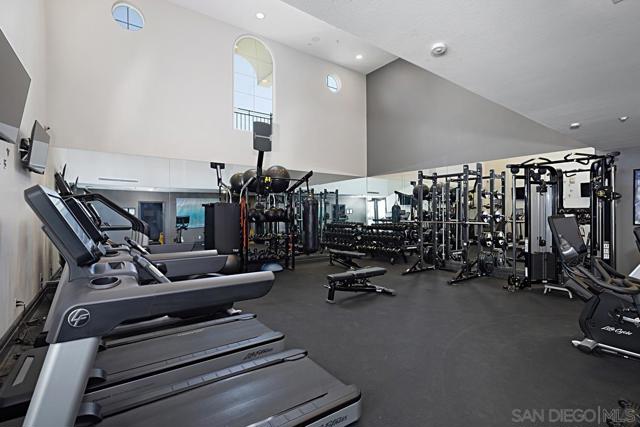 3957 30Th St, San Diego CA: https://media.crmls.org/mediaz/38552c89-a0f5-451f-84e8-4121fe4d6275.jpg
