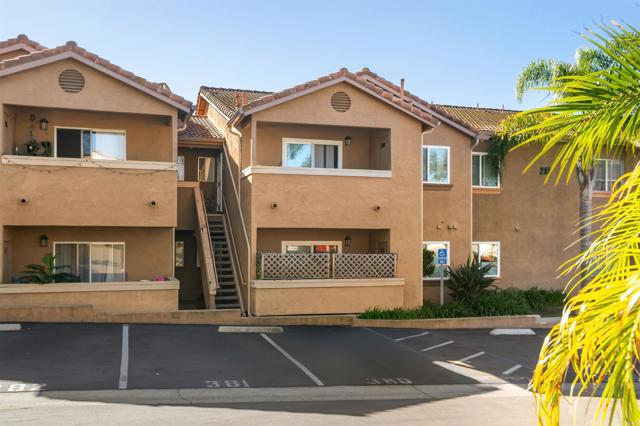 Detail Gallery Image 11 of 23 For 211 Woodland Pkwy, San Marcos,  CA 92069 - 2 Beds | 2 Baths