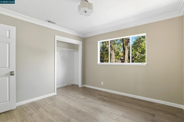 1016 Stone Valley Rd, Alamo CA: https://media.crmls.org/mediaz/385743c6-571a-4406-8409-d9ceea0982a1.jpg