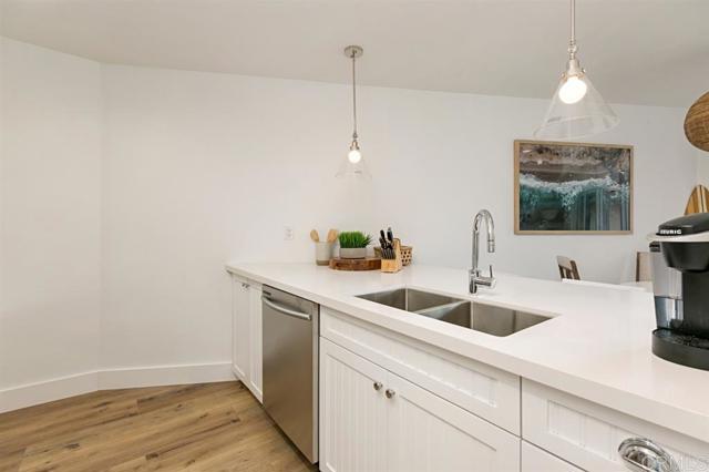 Image 7 of 25 For 190 Del Mar Shores Ter  50