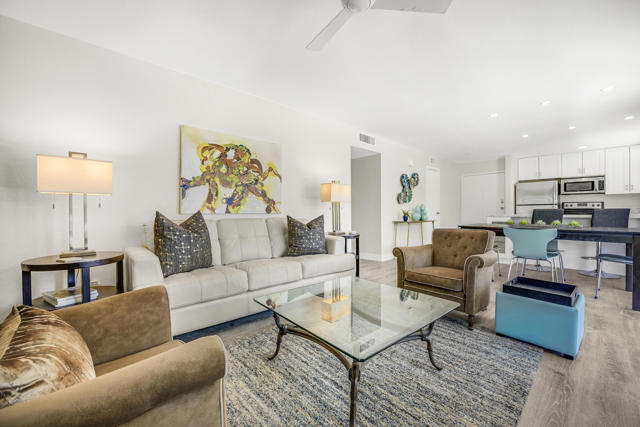 2006 E Sandalwood Drive, Palm Springs CA: https://media.crmls.org/mediaz/38577d61-3688-472d-a01f-dd83e8df0b15.jpg