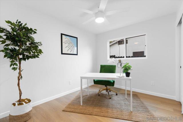 1211 California St, Imperial Beach CA: https://media.crmls.org/mediaz/3857813b-8807-46c3-8f1c-d1bdbde63754.jpg