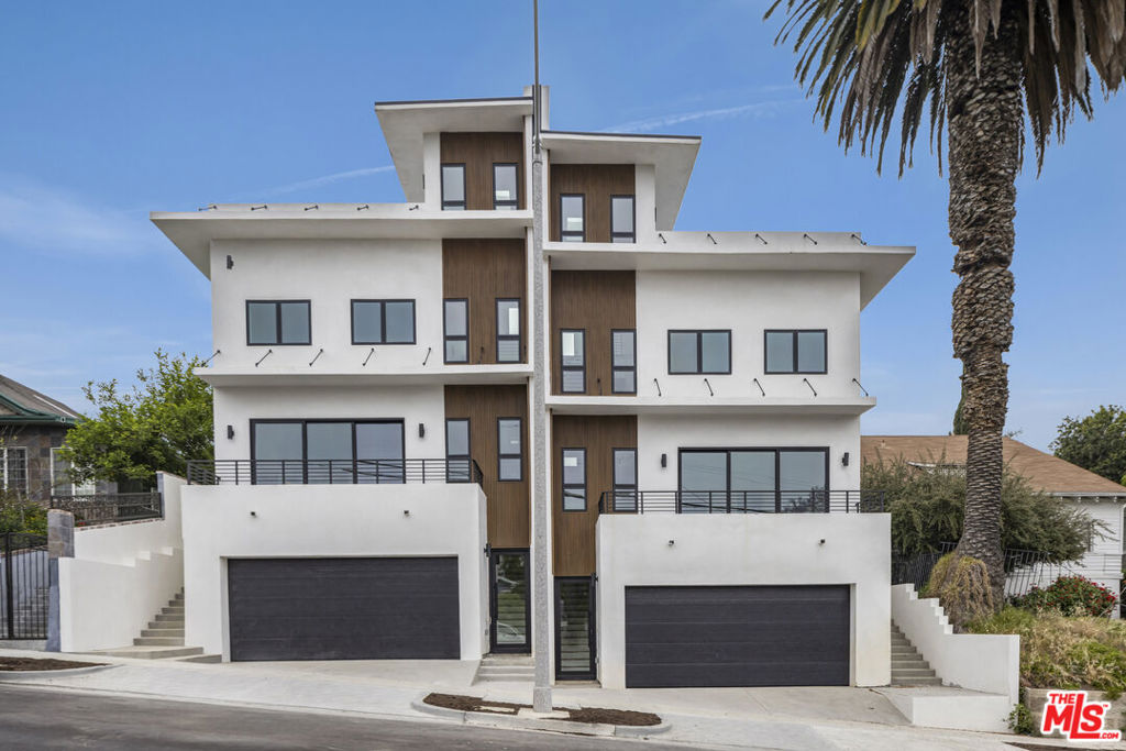 1/2 W Bellevue Avenue