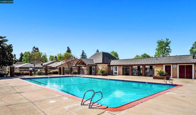 1936 Nero Ct, Walnut Creek CA: https://media.crmls.org/mediaz/3858fc56-59cb-48c4-b727-bd2a2016d517.jpg