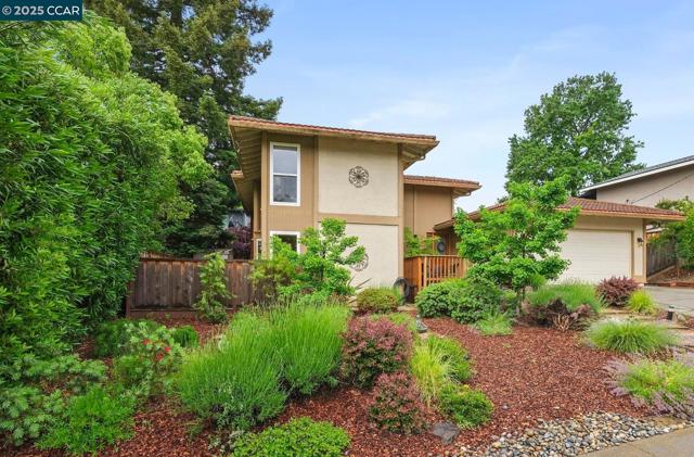 2055 Morello Ave, Pleasant Hill CA: https://media.crmls.org/mediaz/385994bf-21ca-49f0-a755-a789dfded180.jpg