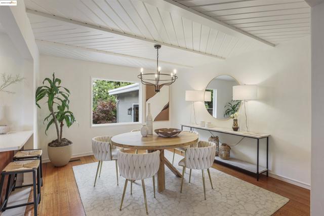 1817 Rosecrest Dr, Oakland CA: https://media.crmls.org/mediaz/3859bedf-dadf-444c-b37d-0448bf9c213d.jpg