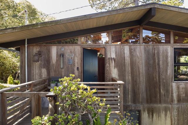 799 Parcel Street, Monterey CA: https://media.crmls.org/mediaz/3859c0ee-f94c-4929-9f0c-7b78f6d72560.jpg