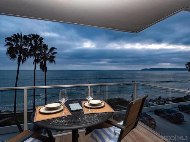 1830 Avenida del Mundo, Coronado, California 92118, 2 Bedrooms Bedrooms, ,2 BathroomsBathrooms,Condominium,For Sale,Avenida del Mundo,240018892SD