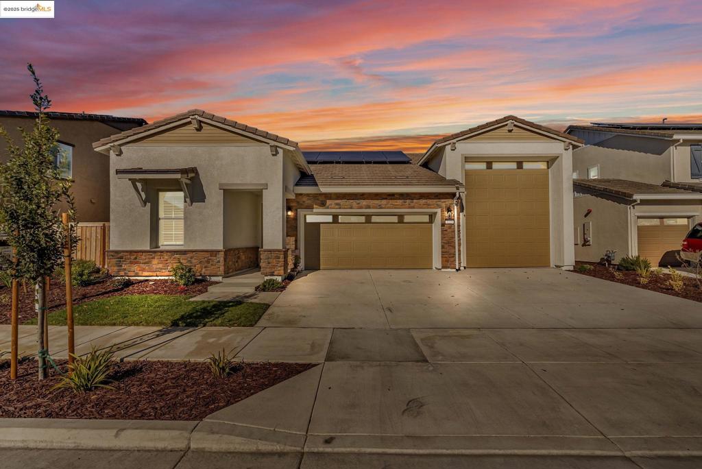 7225 Broom Dr