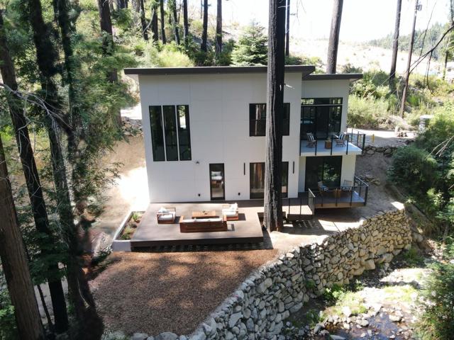 395 Boulder Brook Drive, Boulder Creek CA: https://media.crmls.org/mediaz/385d1bfb-1db3-4f3c-9cce-3034bbbd7467.jpg