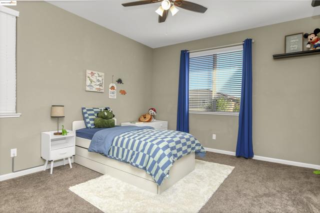 847 Dunmore St, Oakley CA: https://media.crmls.org/mediaz/385e02ee-3d26-4960-984e-3a218c6efd4c.jpg