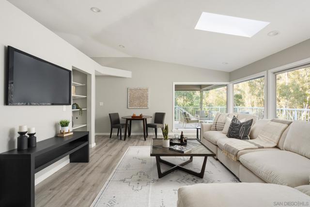 13664 Jack Rabbit Rd, Poway CA: https://media.crmls.org/mediaz/385ede36-9bab-4547-9e63-011ef56ba229.jpg