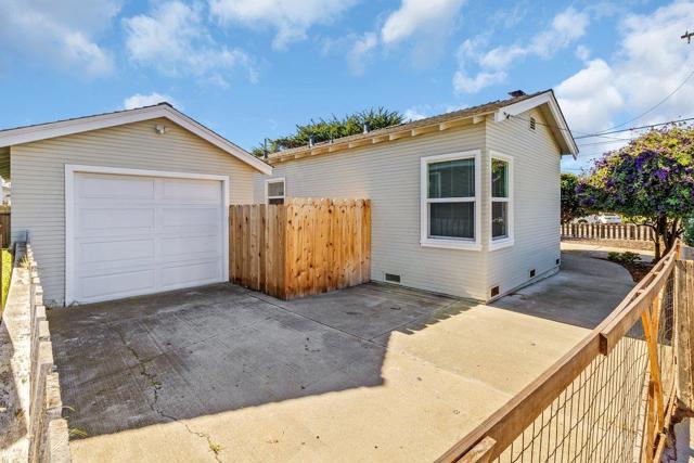 1440 Contra Costa Street, Seaside CA: https://media.crmls.org/mediaz/385fb0a2-4c42-4990-aefd-a1e3d4968dc5.jpg