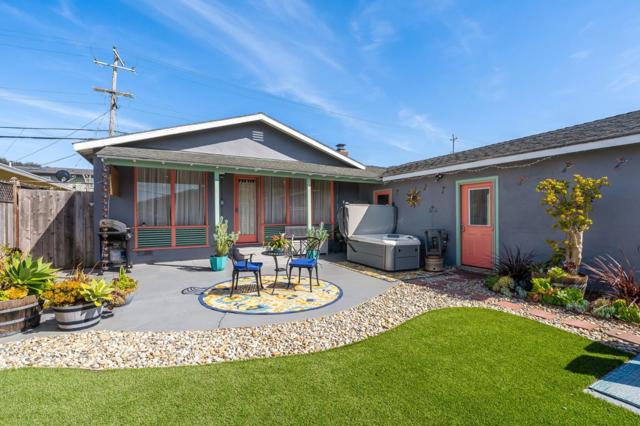 1324 Peralta Road, Pacifica CA: https://media.crmls.org/mediaz/38606c44-816e-4e46-a346-d9676f55672a.jpg