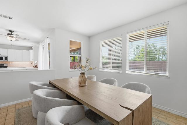 Detail Gallery Image 11 of 52 For 38538 Tranquila Ave, Murrieta,  CA 92563 - 4 Beds | 2/1 Baths