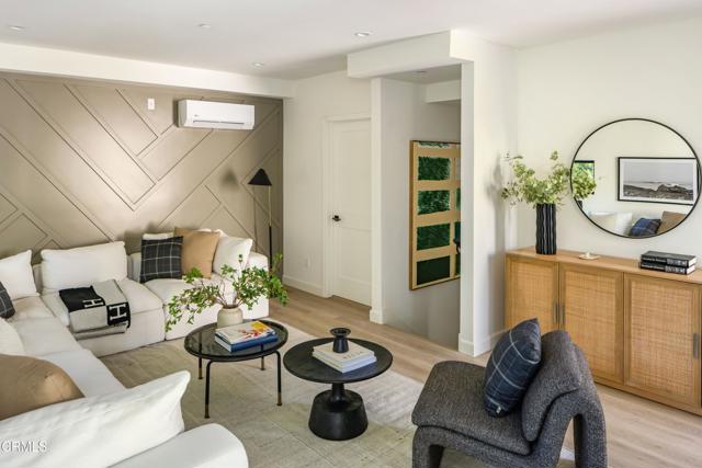 Detail Gallery Image 10 of 31 For 506 1/2 N Sycamore Ave, Los Angeles,  CA 90036 - 4 Beds | 3/1 Baths