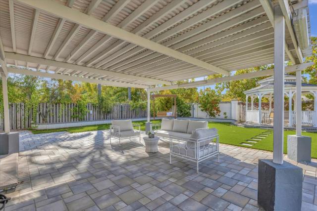 5213 Silvercrest Ridge Court, San Jose CA: https://media.crmls.org/mediaz/38625468-801e-49c3-8106-76e25d0eaff9.jpg