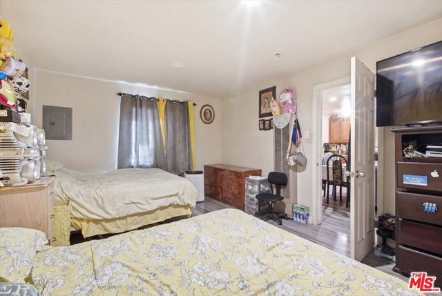 4451 Crocker Street photo 10