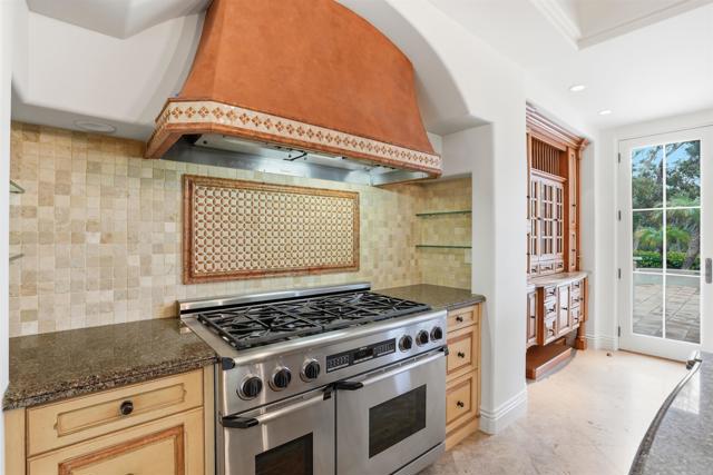 Image 8 of 67 For 7206 Aviara Drive