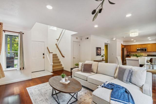 574 Skypark Drive, Scotts Valley CA: https://media.crmls.org/mediaz/38627e6a-0103-45f3-af08-ee69019fc1f0.jpg