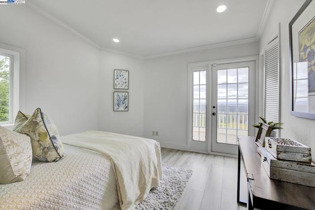 10705 Dublin Canyon Rd, Pleasanton CA: https://media.crmls.org/mediaz/38629788-a2ee-4196-946d-9ea47edc4b63.jpg