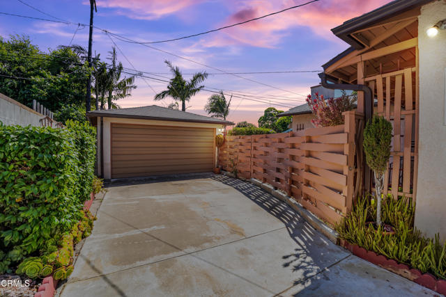 2694 Dawson Avenue, Ventura CA: https://media.crmls.org/mediaz/3862f5c1-41d8-4997-81c2-98f7ec44c8ec.jpg