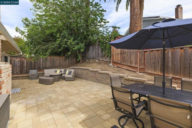 4513 Birch Bark Rd, Concord CA: https://media.crmls.org/mediaz/3863069a-2668-4abb-ab22-3161b6ae2d76.jpg