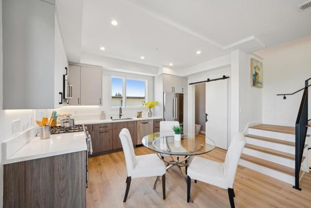 1433 Floribunda Avenue, Burlingame CA: https://media.crmls.org/mediaz/3863d1ce-c458-4f62-94e9-3dbe518ac142.jpg