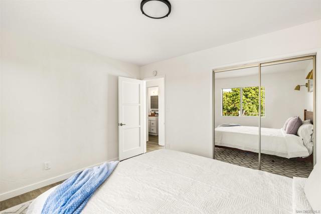 3811 Boren St, San Diego CA: https://media.crmls.org/mediaz/38640b67-5a75-43e8-9ac7-fa351c07f9c5.jpg