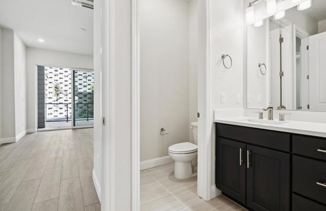 2425 Willow Way, San Mateo CA: https://media.crmls.org/mediaz/38642cd5-5ec7-4133-b96e-1fd26424210f.jpg