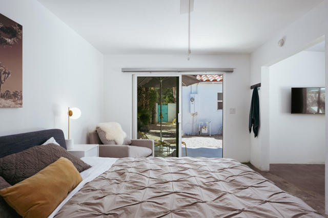 748 N Calle Rolph, Palm Springs, CA 92262