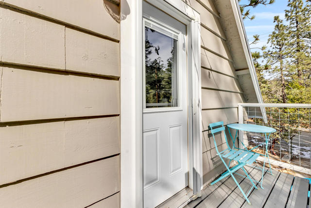 53125 Overlook Drive, Idyllwild CA: https://media.crmls.org/mediaz/386592b2-406b-4e03-b4e6-2ae2070f3f67.jpg
