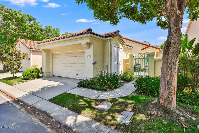 Detail Gallery Image 1 of 35 For 804 Vista Arriago, Camarillo,  CA 93012 - 2 Beds | 2 Baths