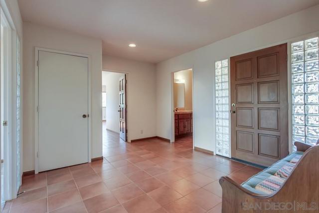 20503 Fortuna Del Sol, San Diego, California 92029, 3 Bedrooms Bedrooms, ,3 BathroomsBathrooms,Single Family Residence,For Sale,Fortuna Del Sol,250019901SD