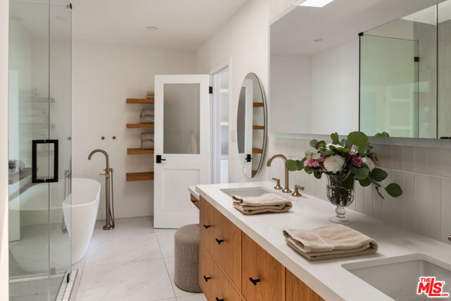 Drew Fenton | 19706 Pacific Coast Highway Malibu CA | MLS: 7358283