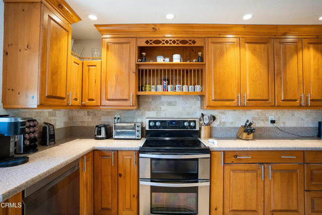 31123 Village 31, Camarillo CA: https://media.crmls.org/mediaz/38668da6-7784-411f-a1d8-ed99b75c15f0.jpg