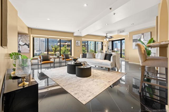 200 Harbor Dr, San Diego CA: https://media.crmls.org/mediaz/38669df3-8937-46b0-b07c-8b7ca6f2e5b9.jpg