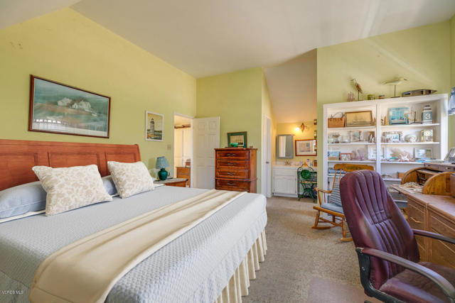 1480 Magnolia Drive, Santa Paula CA: https://media.crmls.org/mediaz/3866eda3-af1d-48ba-bfd3-63d9674d8819.jpg