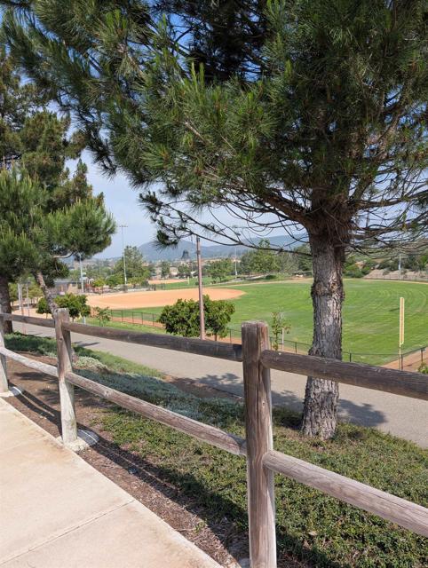 564 Larchwood Drive, San Marcos CA: https://media.crmls.org/mediaz/3868b933-e1a2-48ff-a532-7e0c7820d4e1.jpg