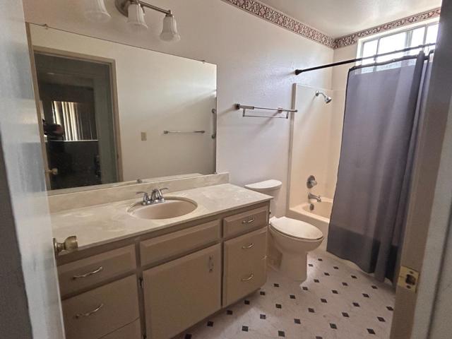 754 Meadowlark Avenue, Los Banos CA: https://media.crmls.org/mediaz/386a0655-831b-45f1-a747-215f640fef7d.jpg